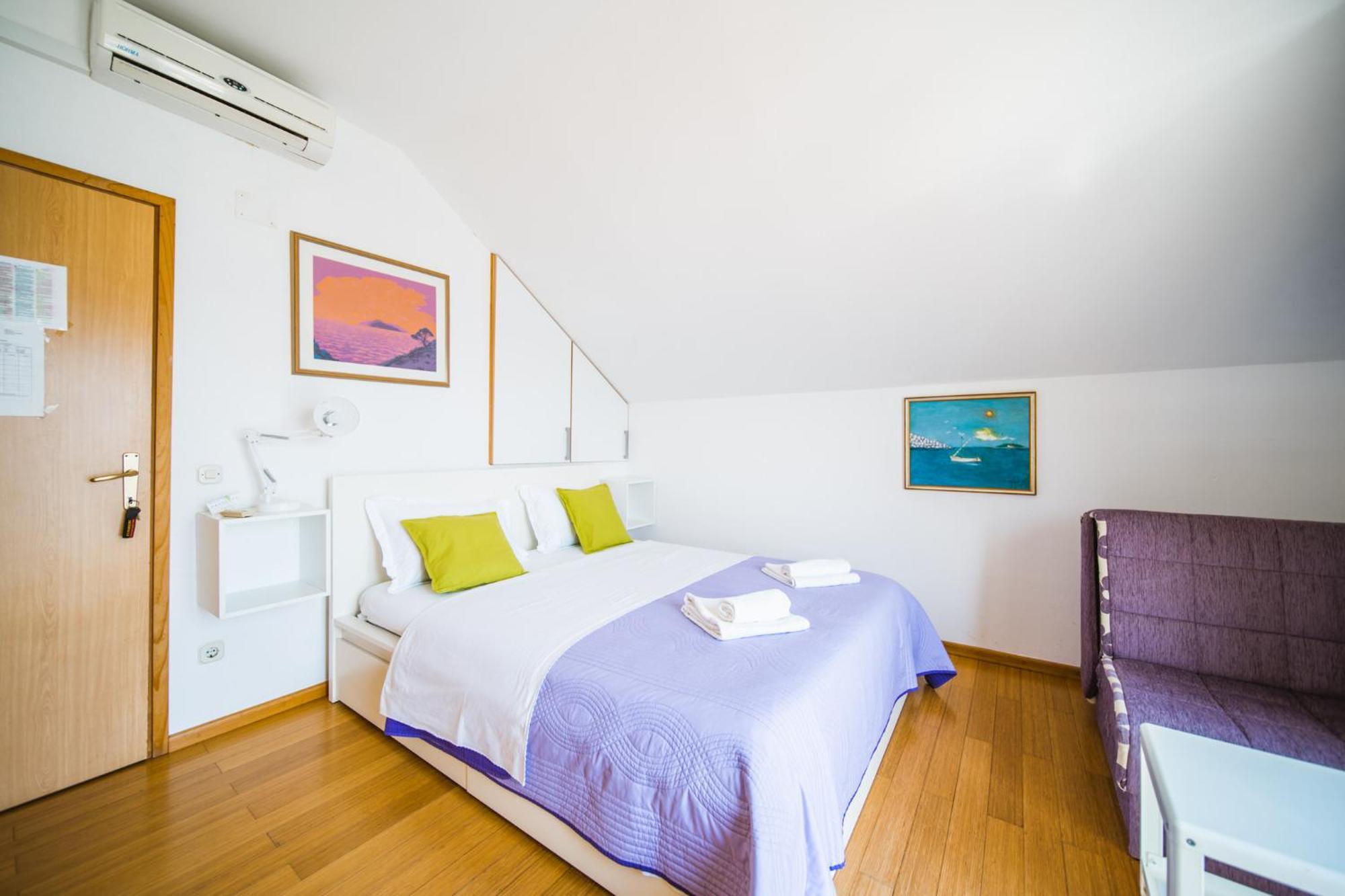 Apartments And Rooms Denoble 科尔丘拉 外观 照片