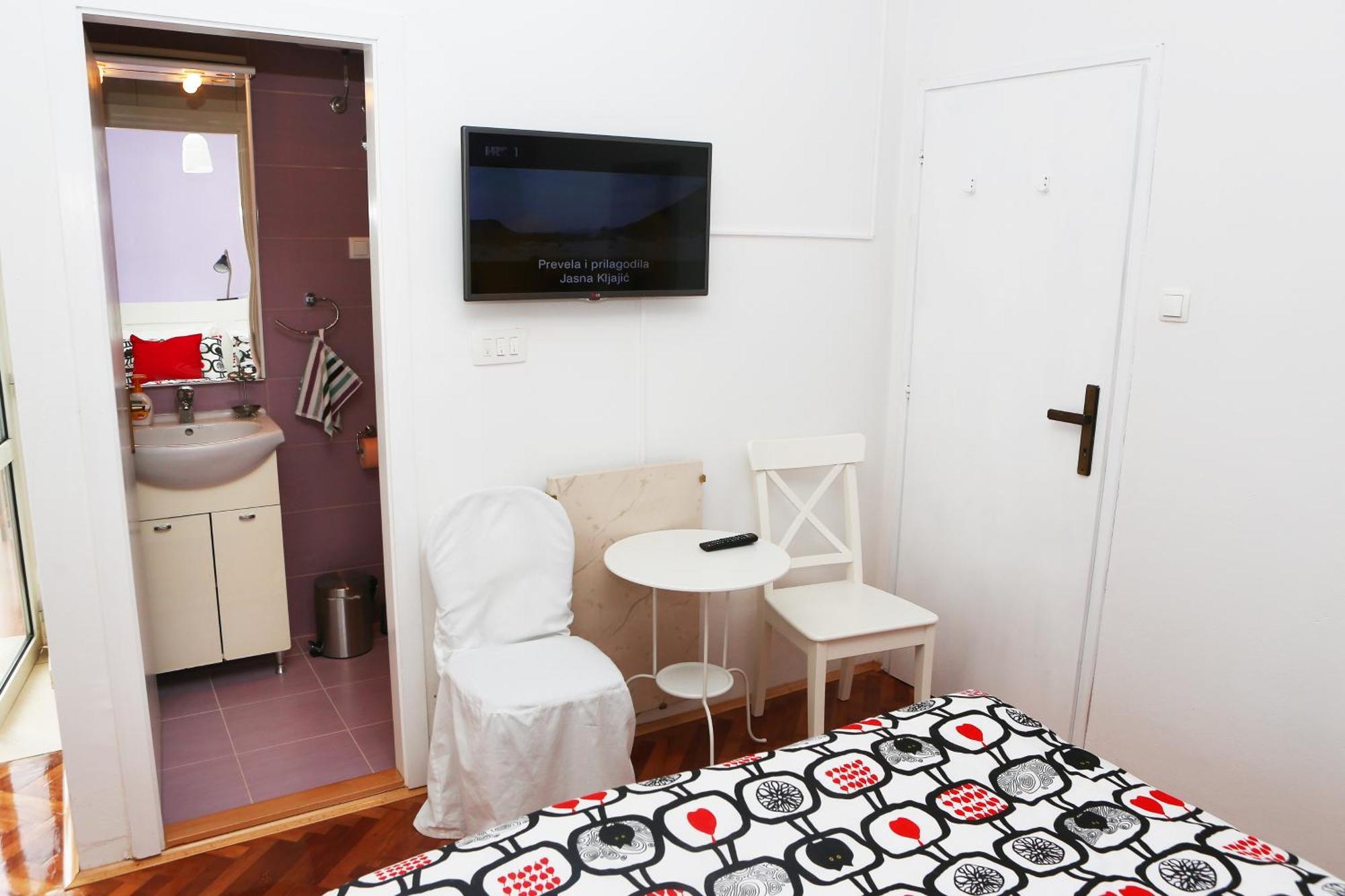 Apartments And Rooms Denoble 科尔丘拉 客房 照片